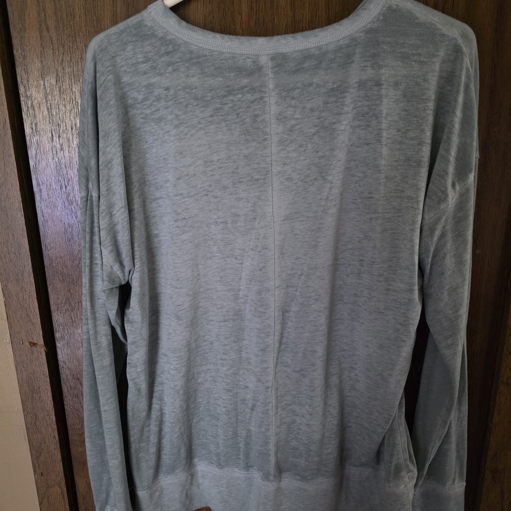 Maurices Gray Long Sleeve Tee - Picture 3 of 3